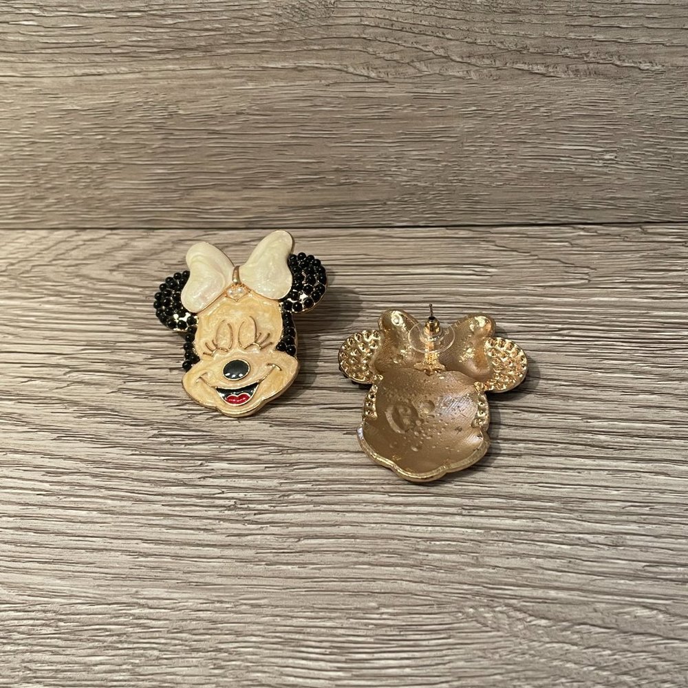 3/$35 Minnie Mouse - Mickey and Friends // Disneyland Disney World Earrings - Picture 4 of 5